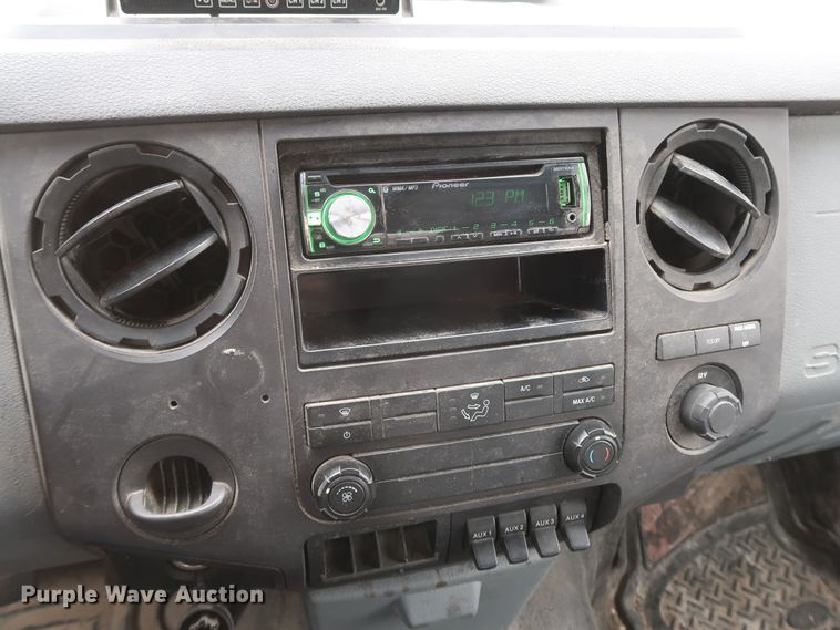 image for item GD9954 2011 Ford F350 Super Duty XL SuperCab utility bed pickup truck