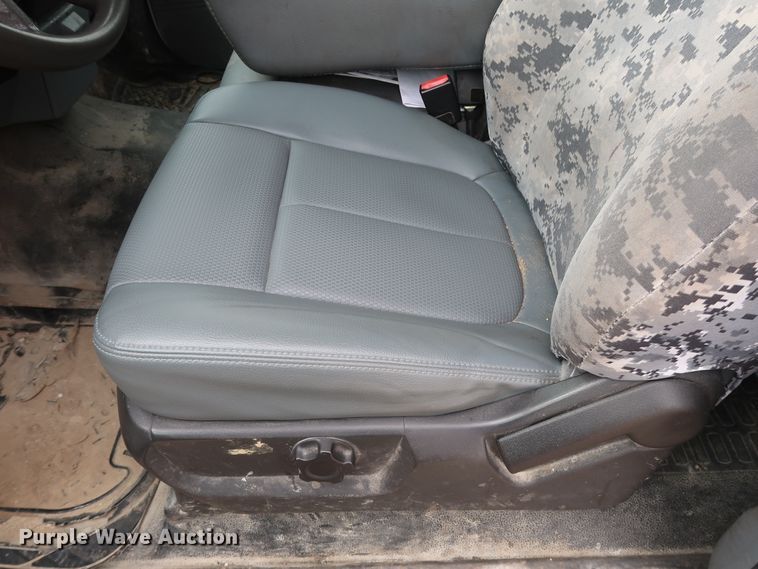 image for item GD9954 2011 Ford F350 Super Duty XL SuperCab utility bed pickup truck