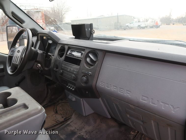 image for item GD9954 2011 Ford F350 Super Duty XL SuperCab utility bed pickup truck