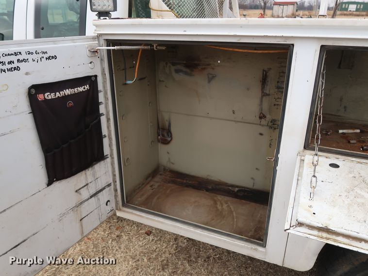 image for item GD9954 2011 Ford F350 Super Duty XL SuperCab utility bed pickup truck