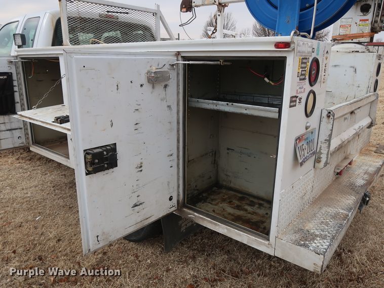 image for item GD9954 2011 Ford F350 Super Duty XL SuperCab utility bed pickup truck