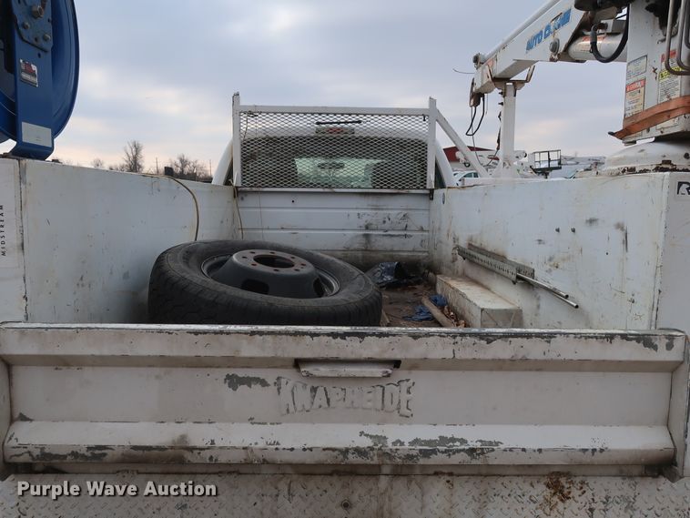 image for item GD9954 2011 Ford F350 Super Duty XL SuperCab utility bed pickup truck