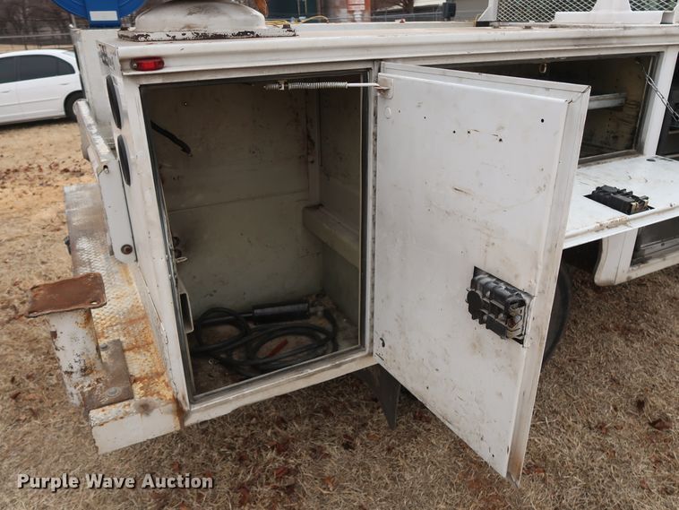 image for item GD9954 2011 Ford F350 Super Duty XL SuperCab utility bed pickup truck