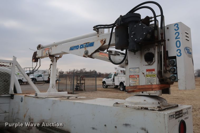 image for item GD9954 2011 Ford F350 Super Duty XL SuperCab utility bed pickup truck