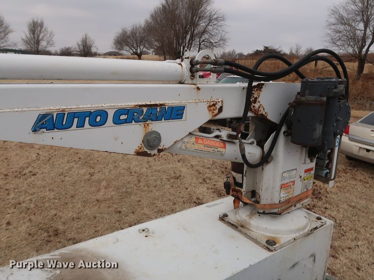 image for item GD9954 2011 Ford F350 Super Duty XL SuperCab utility bed pickup truck