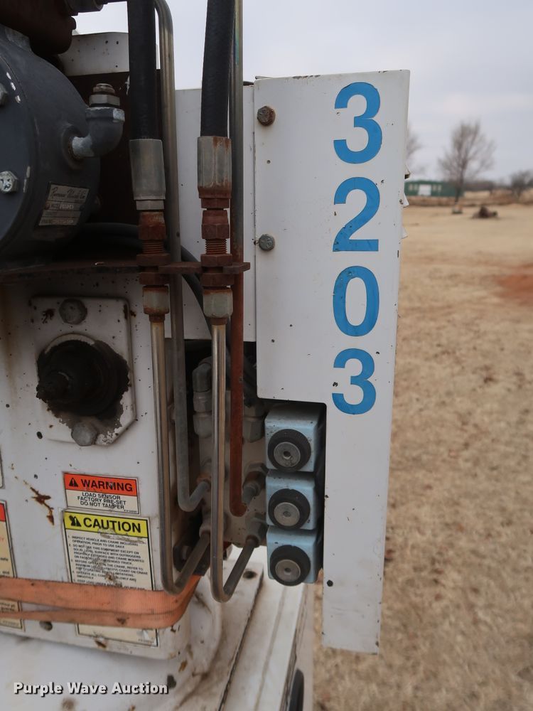 image for item GD9954 2011 Ford F350 Super Duty XL SuperCab utility bed pickup truck