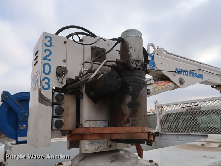 image for item GD9954 2011 Ford F350 Super Duty XL SuperCab utility bed pickup truck