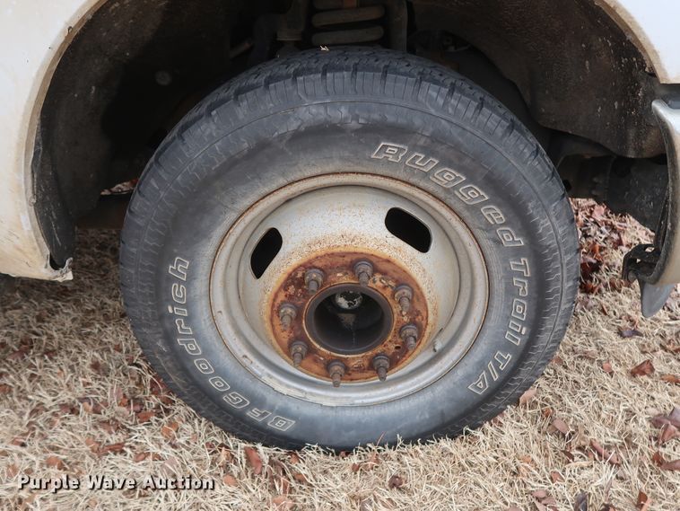 image for item GD9954 2011 Ford F350 Super Duty XL SuperCab utility bed pickup truck