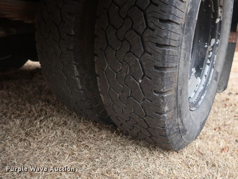 image for item GD9954 2011 Ford F350 Super Duty XL SuperCab utility bed pickup truck