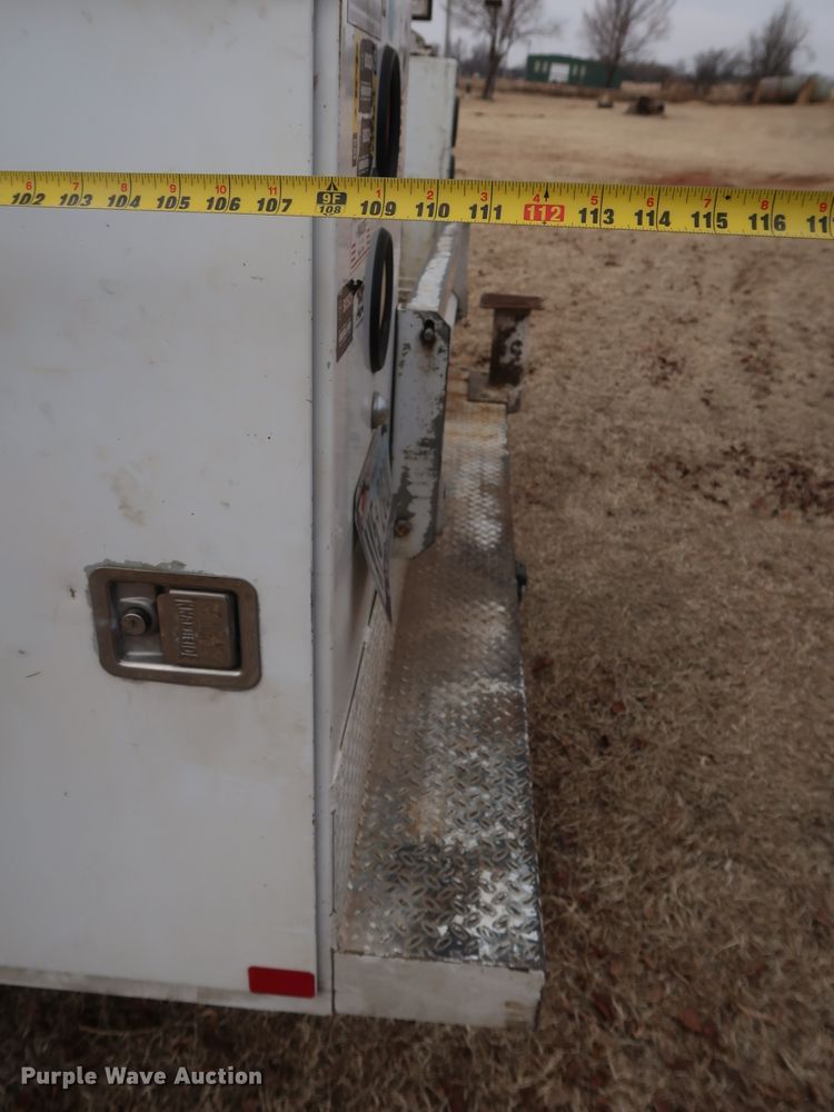 image for item GD9954 2011 Ford F350 Super Duty XL SuperCab utility bed pickup truck