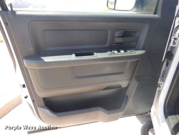 image for item GE9363 2012 Dodge Ram 2500HD  Crew Cab pickup truck