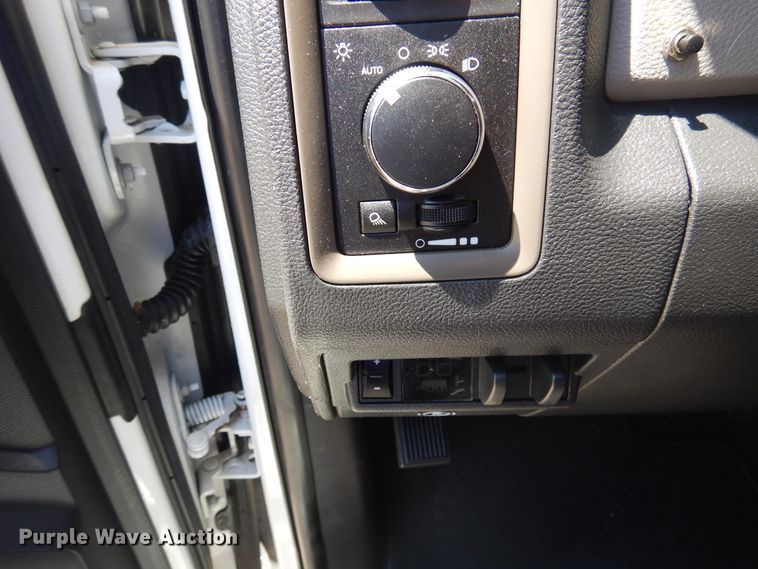 image for item GE9363 2012 Dodge Ram 2500HD  Crew Cab pickup truck