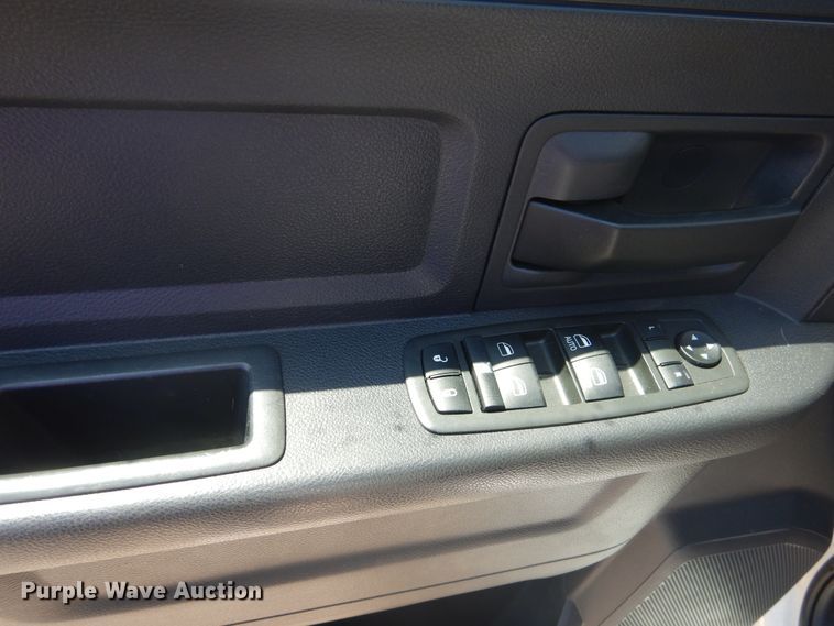 image for item GE9363 2012 Dodge Ram 2500HD  Crew Cab pickup truck