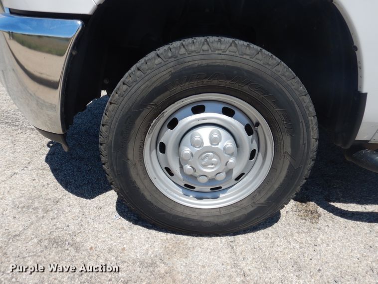 image for item GE9363 2012 Dodge Ram 2500HD  Crew Cab pickup truck