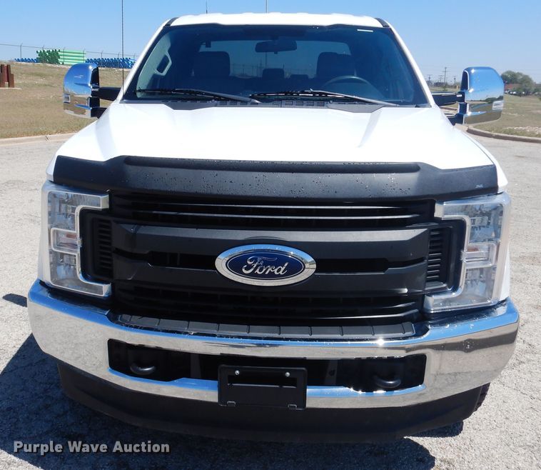 image for item GE9364 2017 Ford F250 Super Duty  SuperCab pickup truck