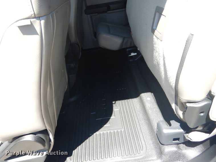 image for item GE9364 2017 Ford F250 Super Duty  SuperCab pickup truck