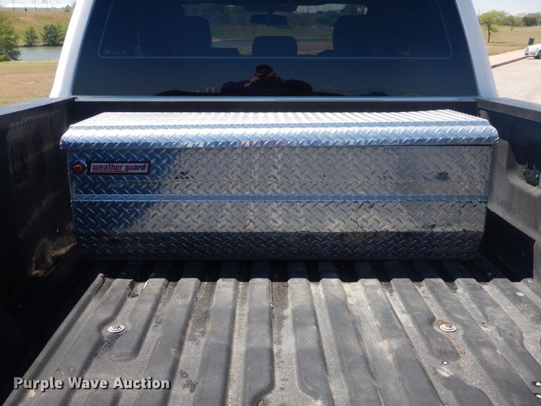 image for item GE9364 2017 Ford F250 Super Duty  SuperCab pickup truck