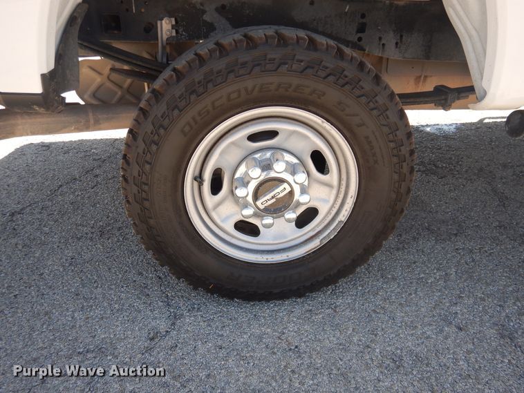 image for item GE9364 2017 Ford F250 Super Duty  SuperCab pickup truck