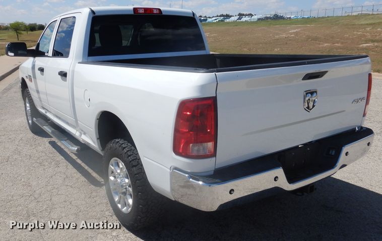 image for item GE9366 2011 Dodge Ram 2500HD  Crew Cab pickup truck