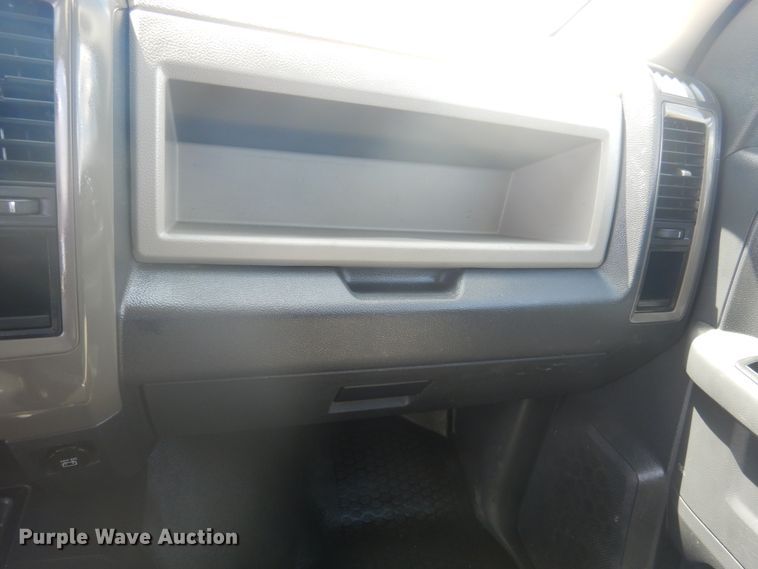 image for item GE9366 2011 Dodge Ram 2500HD  Crew Cab pickup truck