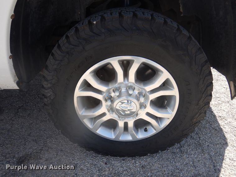 image for item GE9366 2011 Dodge Ram 2500HD  Crew Cab pickup truck