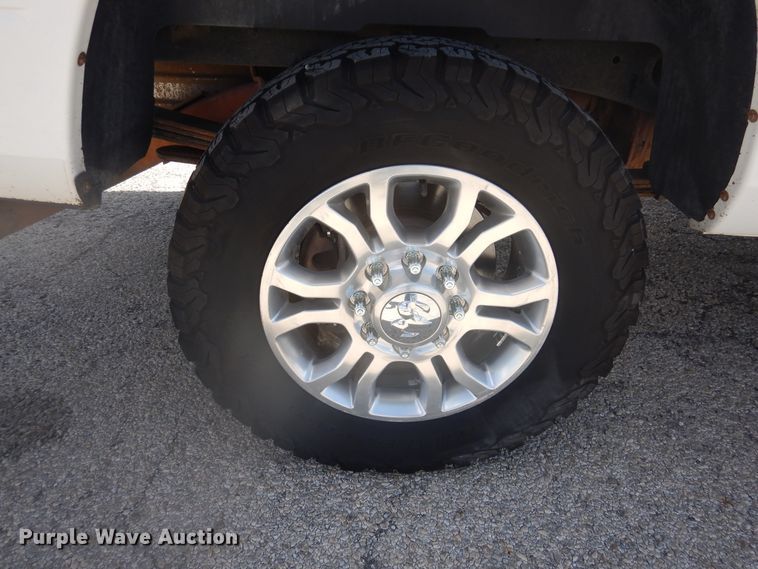 image for item GE9366 2011 Dodge Ram 2500HD  Crew Cab pickup truck