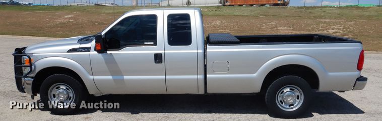 image for item GE9367 2012 Ford F250 Super Duty  SuperCab pickup truck