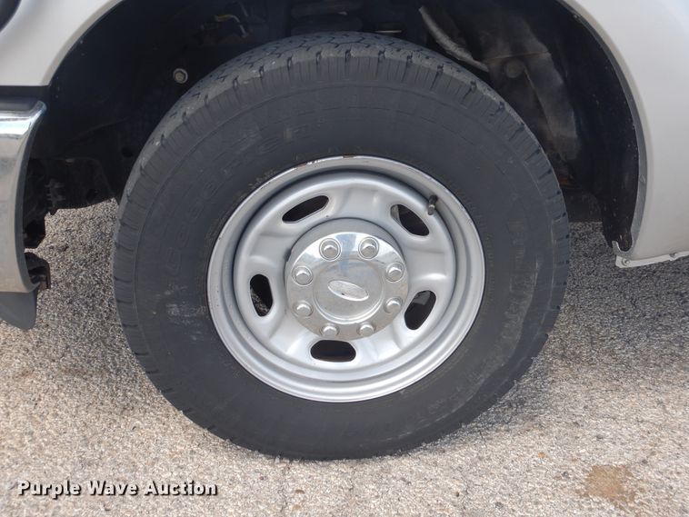 image for item GE9367 2012 Ford F250 Super Duty  SuperCab pickup truck