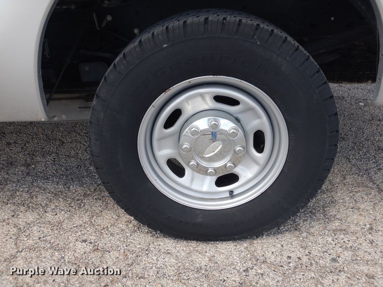 image for item GE9367 2012 Ford F250 Super Duty  SuperCab pickup truck