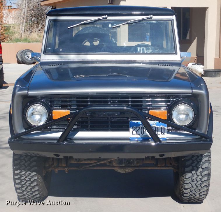 image for item GE9369 1971 Ford Bronco  SUV
