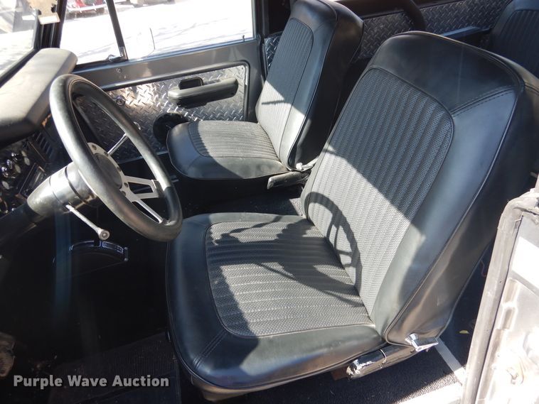 image for item GE9369 1971 Ford Bronco  SUV