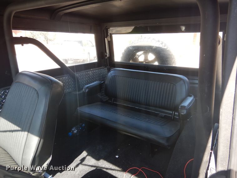 image for item GE9369 1971 Ford Bronco  SUV