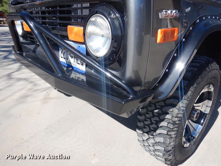 image for item GE9369 1971 Ford Bronco  SUV