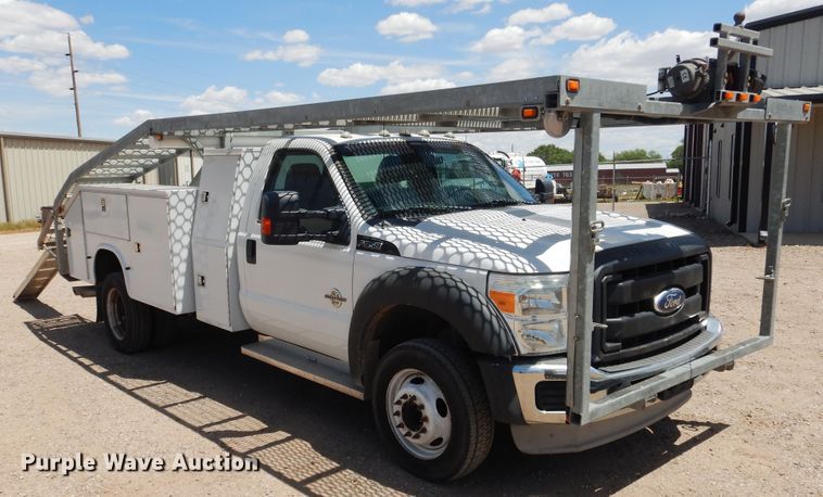 image for item GE9380 2011 Ford F550 Super Duty tow truck