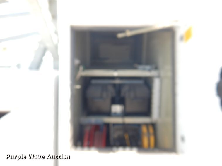 image for item GE9380 2011 Ford F550 Super Duty tow truck