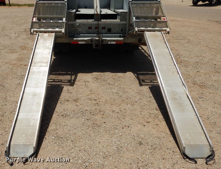 image for item GE9380 2011 Ford F550 Super Duty tow truck