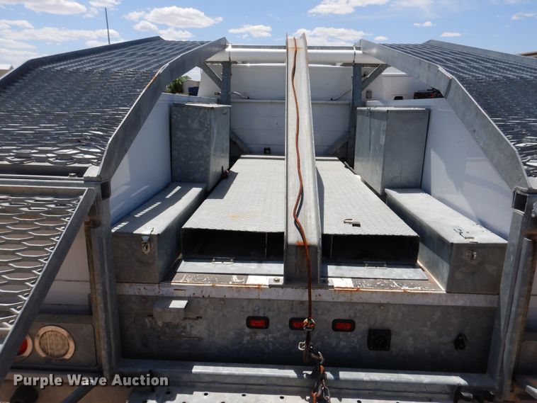 image for item GE9380 2011 Ford F550 Super Duty tow truck