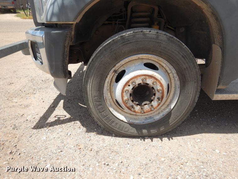 image for item GE9380 2011 Ford F550 Super Duty tow truck