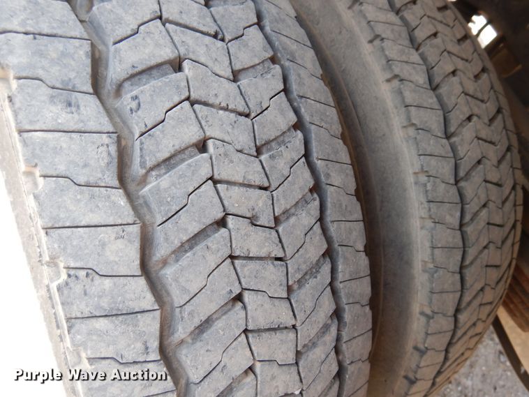 image for item GE9380 2011 Ford F550 Super Duty tow truck