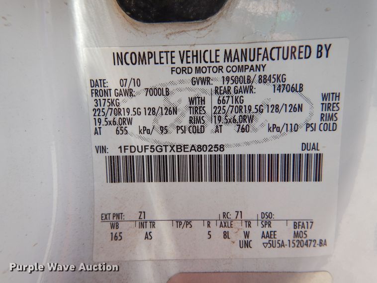 image for item GE9380 2011 Ford F550 Super Duty tow truck