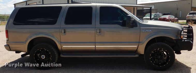 image for item GE9381 2003 Ford Excursion Limited  SUV