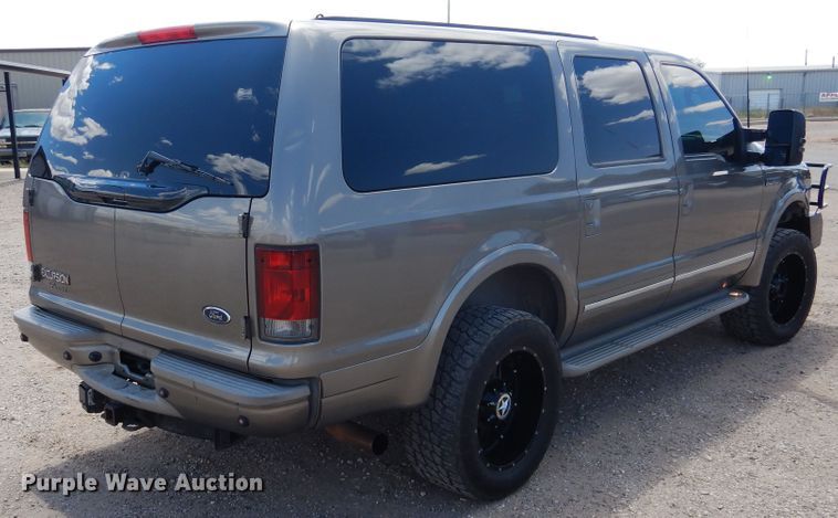 image for item GE9381 2003 Ford Excursion Limited  SUV