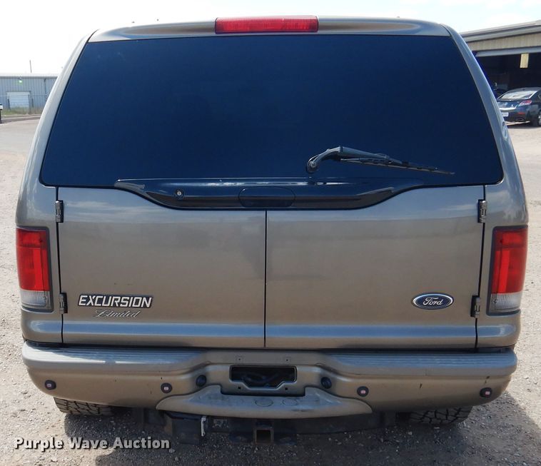 image for item GE9381 2003 Ford Excursion Limited  SUV