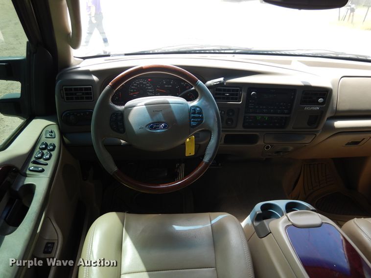 image for item GE9381 2003 Ford Excursion Limited  SUV