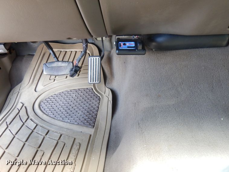 image for item GE9381 2003 Ford Excursion Limited  SUV