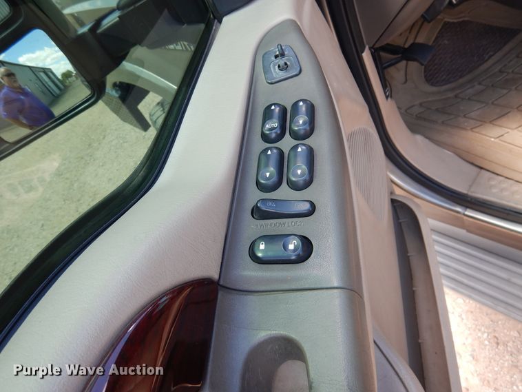 image for item GE9381 2003 Ford Excursion Limited  SUV