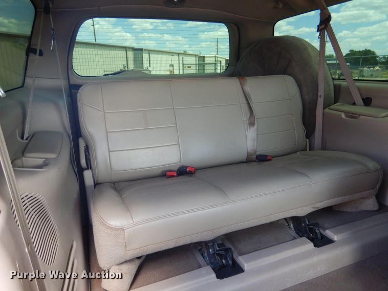 image for item GE9381 2003 Ford Excursion Limited  SUV