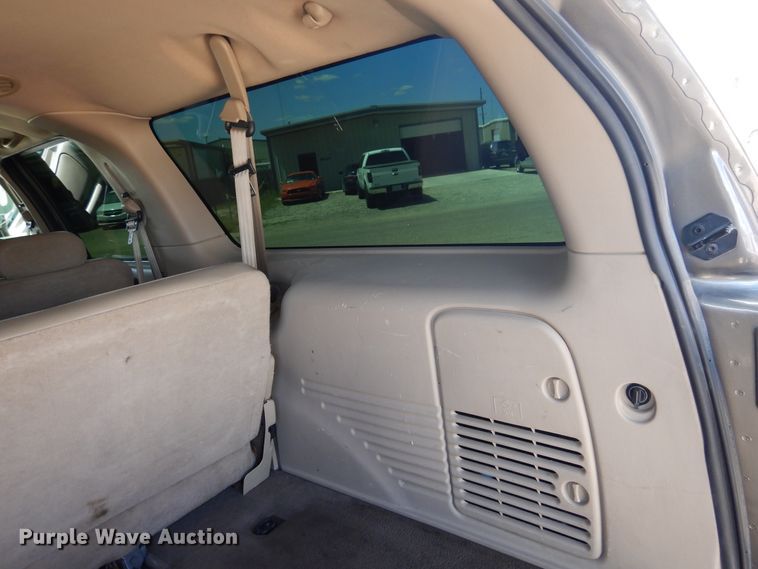 image for item GE9381 2003 Ford Excursion Limited  SUV