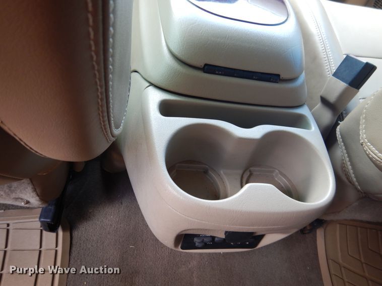 image for item GE9381 2003 Ford Excursion Limited  SUV