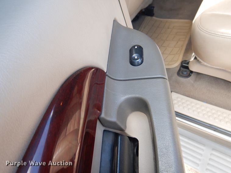 image for item GE9381 2003 Ford Excursion Limited  SUV